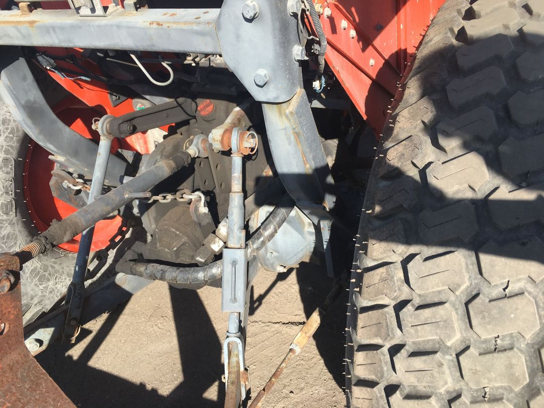 2010 KUBOTA MX4700F - Image 8